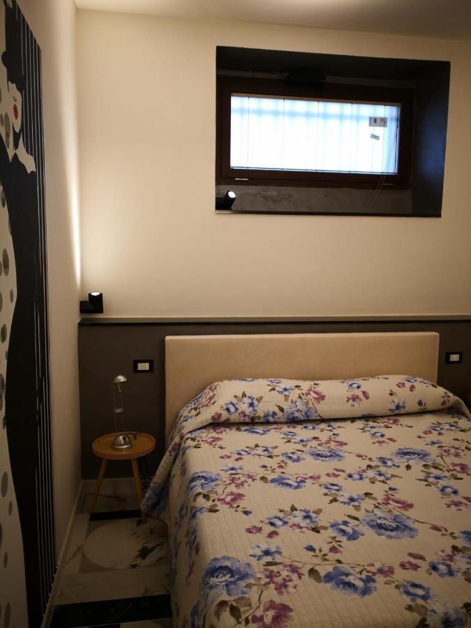 Apartamento La Casa Di Valentina Vado Ligure Exterior foto